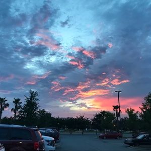 Meet your Posher, Yos